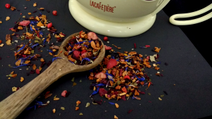 Chilli-Berry-Boom-T2-Tea-Loose-Leaf-Herbal-Tea
